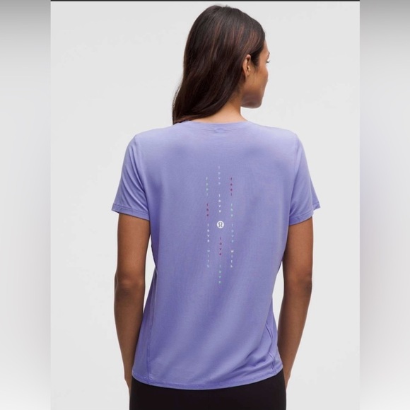 lululemon athletica Dark Lavender Relaxed Short Sleeve Tee - Picture 1 of 7
